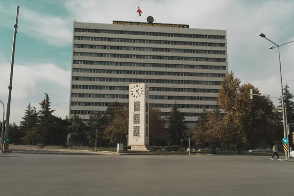 トルコのアンカラ 2021年11月9日 化学工業株式会社の設立 アナドル広場の時計塔 アンカラで撮影された編集 — ストック写真