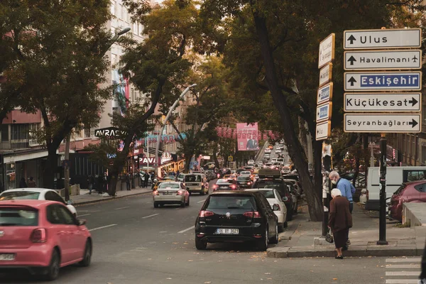 トルコのアンカラ 2021年11月9日 ウルスへの道とアンカラの通り アンカラで撮影された編集 — ストック写真
