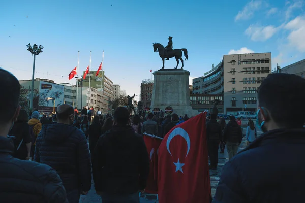 Ancara Turquia Novembro 2021 Monumento Vitória Ancara Pessoas Homenagem Novembro — Fotografia de Stock