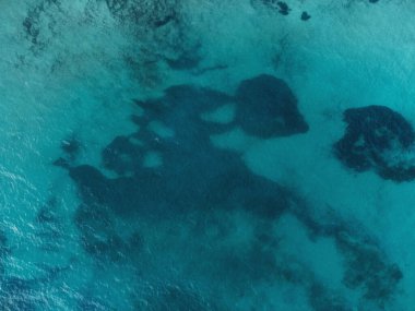 Deniz arka planının havadan görünümü