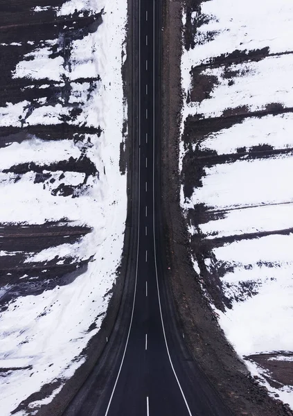 Vue Aérienne Une Route Virage Ascendant Avec Neige Hiver — Photo