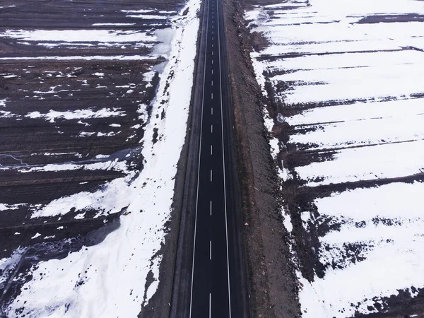 Вид Зверху Дорогу Однією Смугою Снігом Взимку — стокове фото