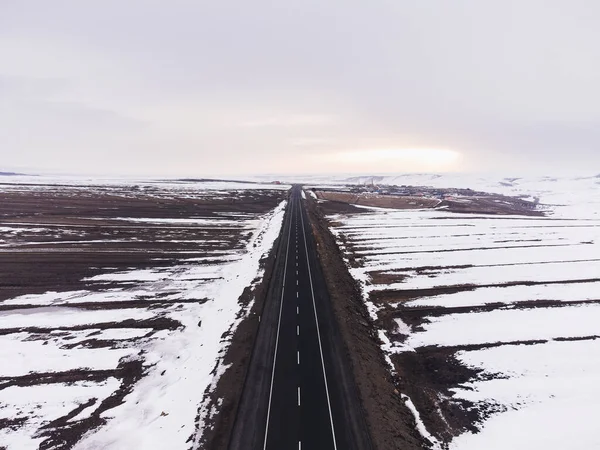 Luftaufnahme Einer Einspurigen Straße Mit Schnee Winter — Stockfoto