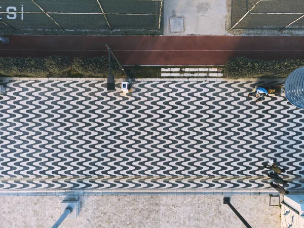 Aerial View Sidewalk Zig Zag Texture — 图库照片
