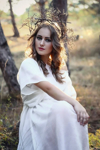 Beautiful Mystery Gothic Woman Long White Dress Autumn Forest Dark — Stock Photo, Image