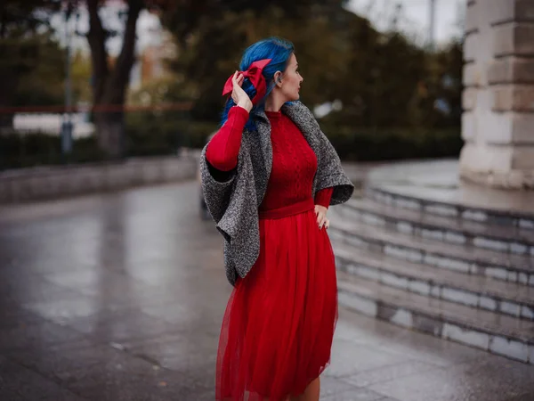 Seizoen Mensen Concept Herfst Portret Van Vrouw Met Blauw Haar — Stockfoto