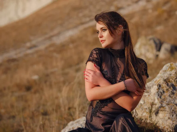 Fashionable Woman Desert Field Mountain Wearing Black Dress Wild West — Photo