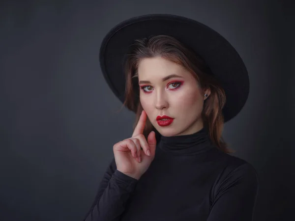 Seductive Asian Woman Red Lips Black Turtleneck Hat Isolated Dark — Zdjęcie stockowe