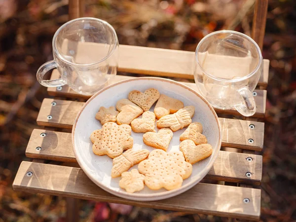 Drinking Tea Cookies Wooden Table Cozy Autumn Mood Scene Autumn — Stockfoto