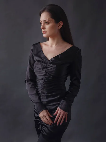 Beauty Fashion Studio Portrait Young Woman Black Dress Pearl Makeup — Stockfoto