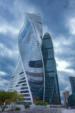 Moskova 'daki iş merkezinin camları camlarla çevrili.