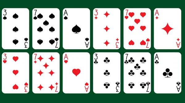 Cartes Jouer Quatre Couleurs Sur Fond Vert — Image vectorielle