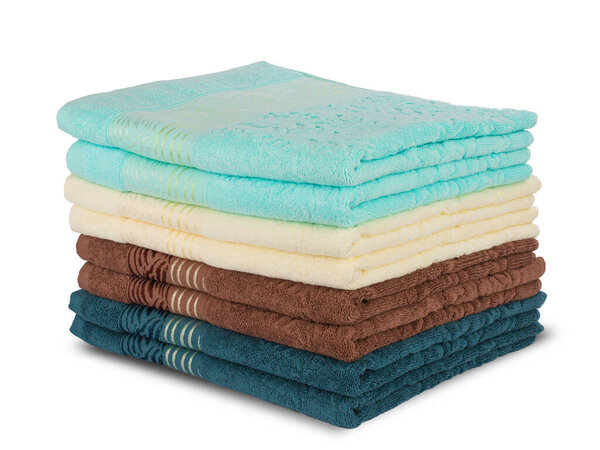 разноцветные полотенца Терри хлопок ванны, изолировать на белом фоне