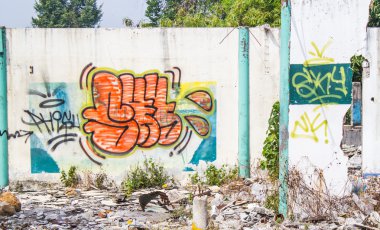 Eski duvara grafiti.