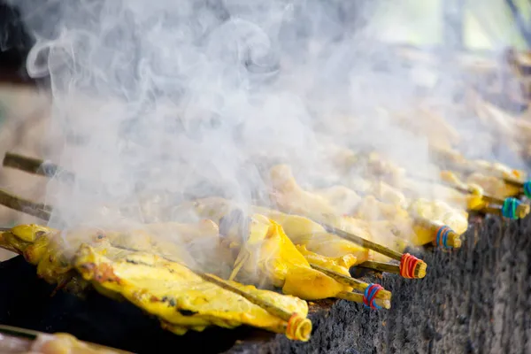Ayam Golek Ayam Panggang Dengan Kari Makanan Muslim Populer Malaysia — Stok Foto