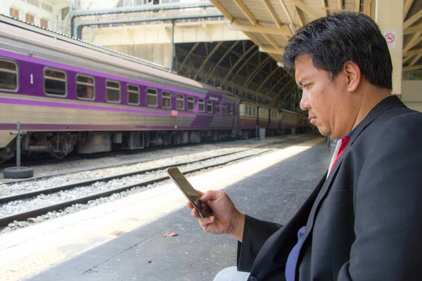 Businessman Use Smart Phone Train Station — Stock Photo, Image