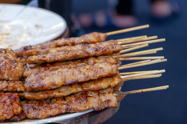 Daging Sapi Atau Babi Dalam Tongkat — Stok Foto