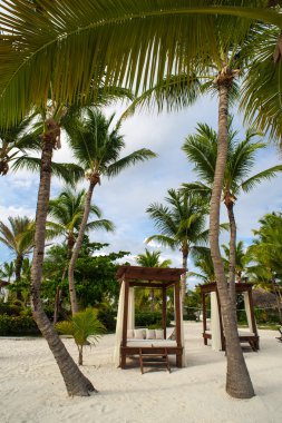 Atlantik Okyanusu üzerinde lüks resort.