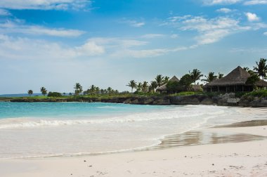 Atlantik Okyanusu üzerinde lüks resort.