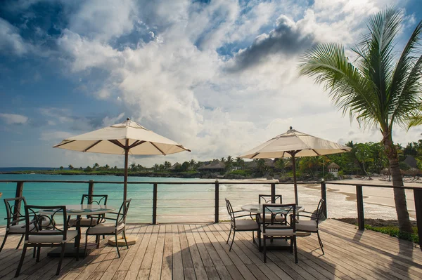 Restoran terbuka di pantai. Stok Gambar Bebas Royalti