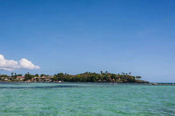 Tropikalnej plaży panoramiczne — Zdjęcie stockowe