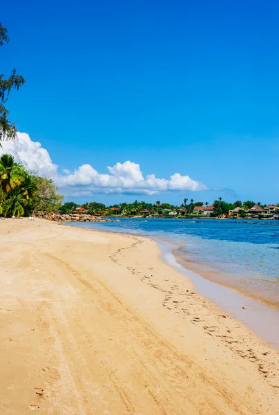 Tropical panoramic beach — Stock Photo, Image