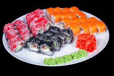 Japon Mutfağı - Karides ve Conger, Avokado, Tobiko ve Peynirli Suşi Roll. Suşi, tempura, Japon yemeği, geleneksel Japon mutfağı, Çıtır Karides Tempura Roll.