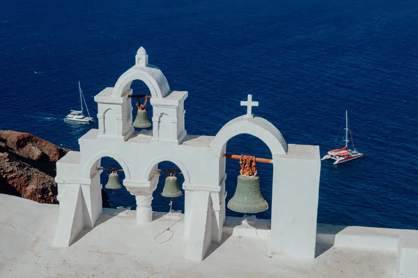 Vecchia chiesa nell 'isola di Santorini, Grecia — Foto Stock