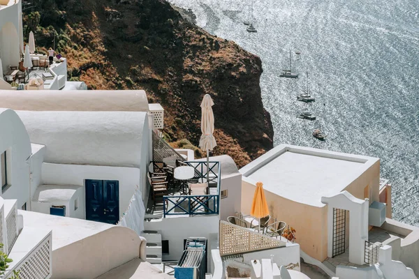 Weiße Architektur des Dorfes Oia auf der Insel Santorin, Griechenland — Stockfoto