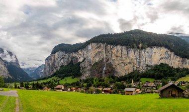lauterbrunnen switzerland panorama with staubbachfall