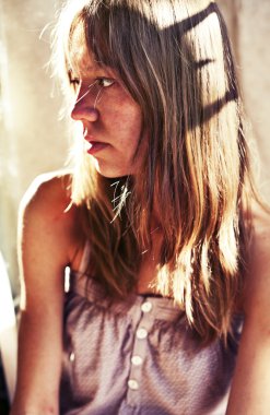 çekici beyaz kadın üzülmüş