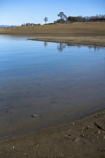 Oever van het meer — Stockfoto