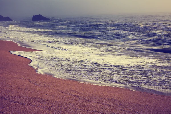 Hermosa playa y mar tropical — Foto de Stock