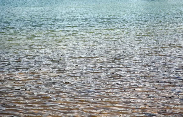 Mare blu con onde — Foto Stock