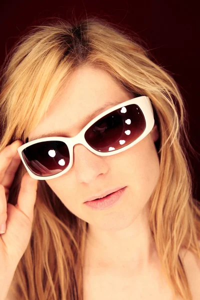 Girl with sunglasses — Stock Photo, Image