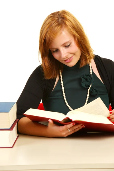 Chica rubia estudiando — Foto de Stock