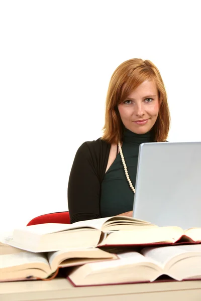 Jong meisje studeren — Stockfoto