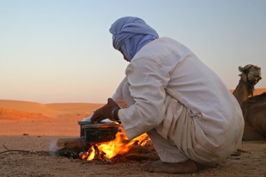 Arab making dinner clipart