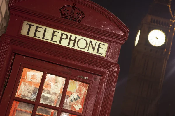 Telefoon vak en de big ben — Stockfoto