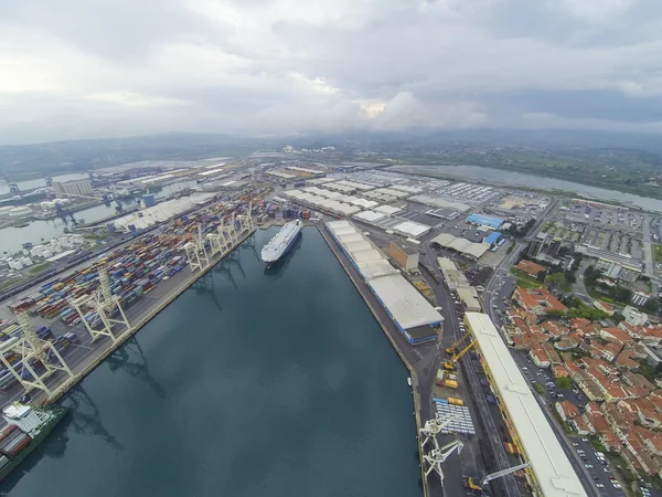 Blick auf Koper Port — Stockfoto