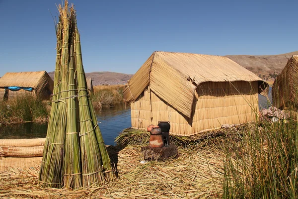 Floating vilige at lake Titicaca — Stock Photo, Image