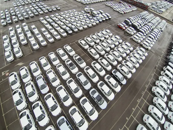Припаркованные автомобили сверху Стоковое Фото