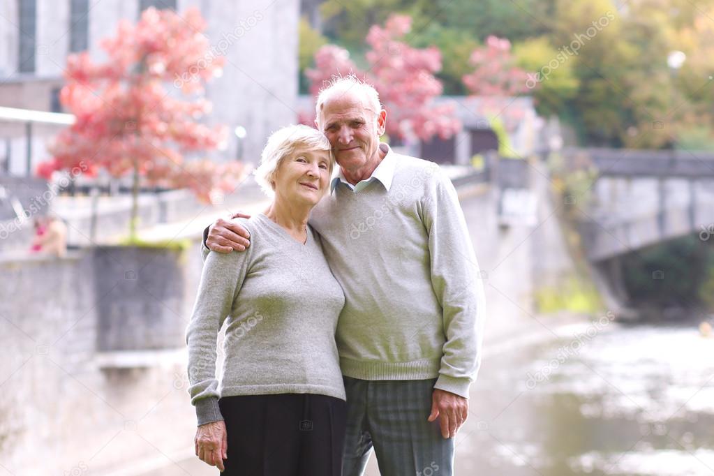 Where To Meet Iranian Senior Citizens In Florida