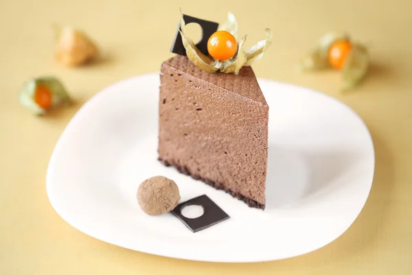 Pedazo de pastel de mousse de chocolate —  Fotos de Stock