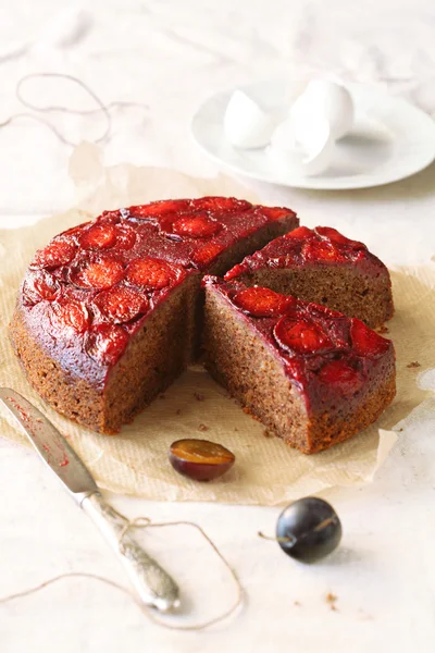 Torta di prugne capovolta — Foto Stock