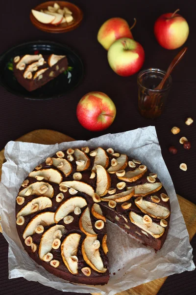 Chocolate Apple Cake with hazelnuts — Stock Photo, Image