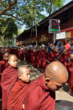 amarapura, myanmar, Budist acemiler.