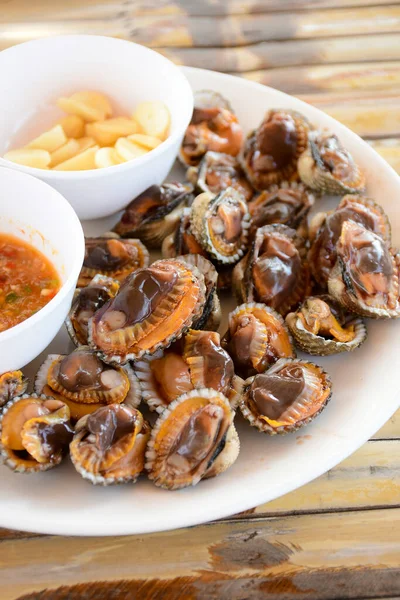 Parboiled Cockles Bloody Cockles Spicy Thai Style Dip Sauce Garlic — Stock Photo, Image