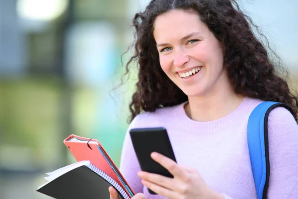 Happy Student Looking Camera Holding Smart Phone Campus — Stock Photo, Image