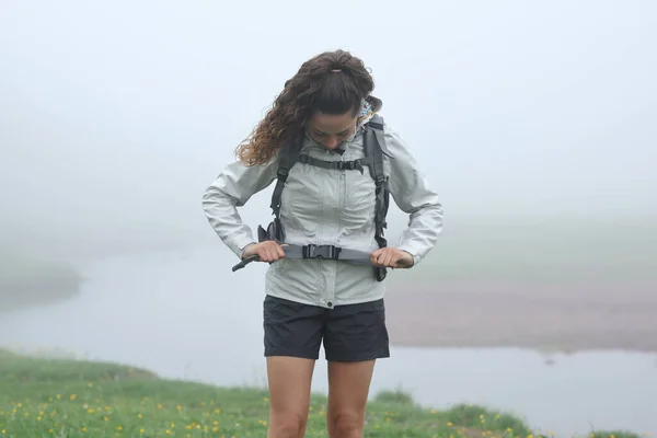 Front View Portrait Hiker Adjusting Backpack Strap Mountain — 스톡 사진